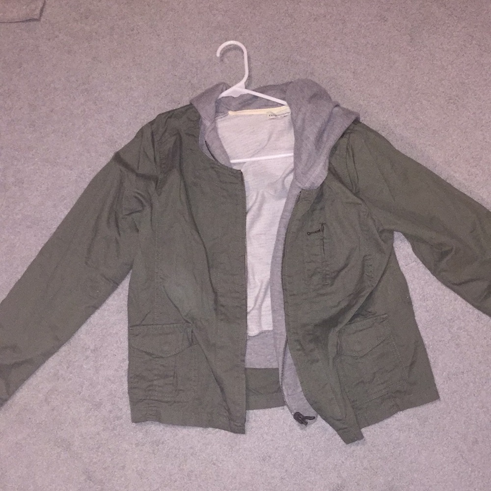 2 layered army green+gray hoodie/jacket combo